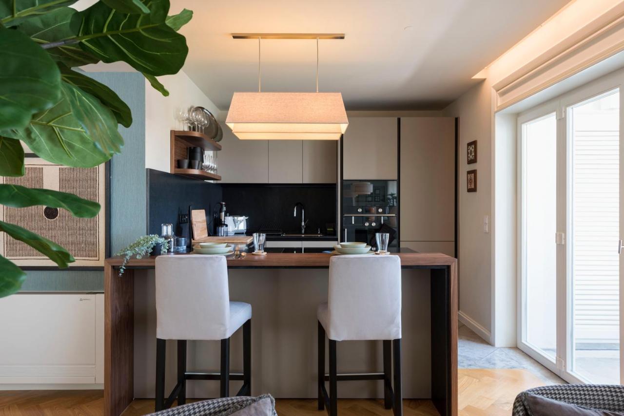 Emporium Deluxe 3Br Apartment W/ Private Parking By Lovelystay Porto Luaran gambar